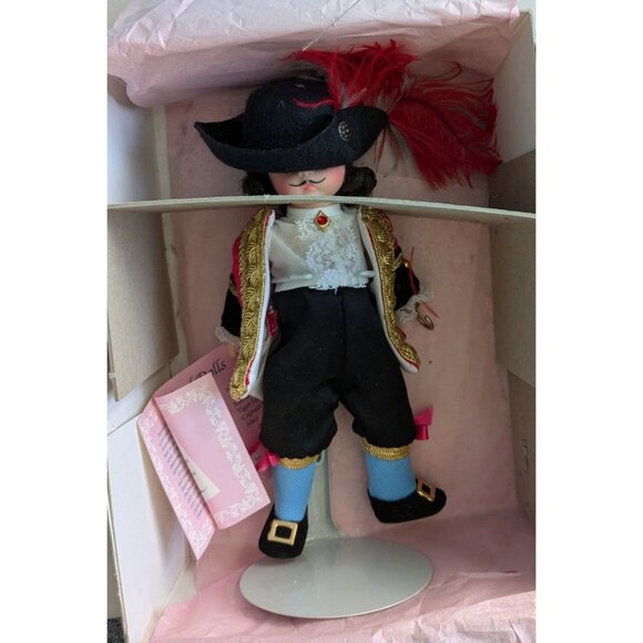 Madame Alexander Captain Hook Storyland Doll 8-Inch, copyright 1998 In Original - Picture 4 of 6